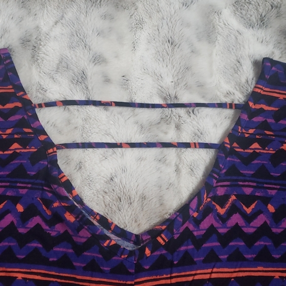 Printed Swimsuit Cover - Picture 4 of 6